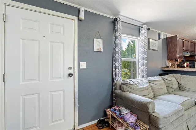 Photo 7 — 207 W Grand Street, Union City, OK 73090