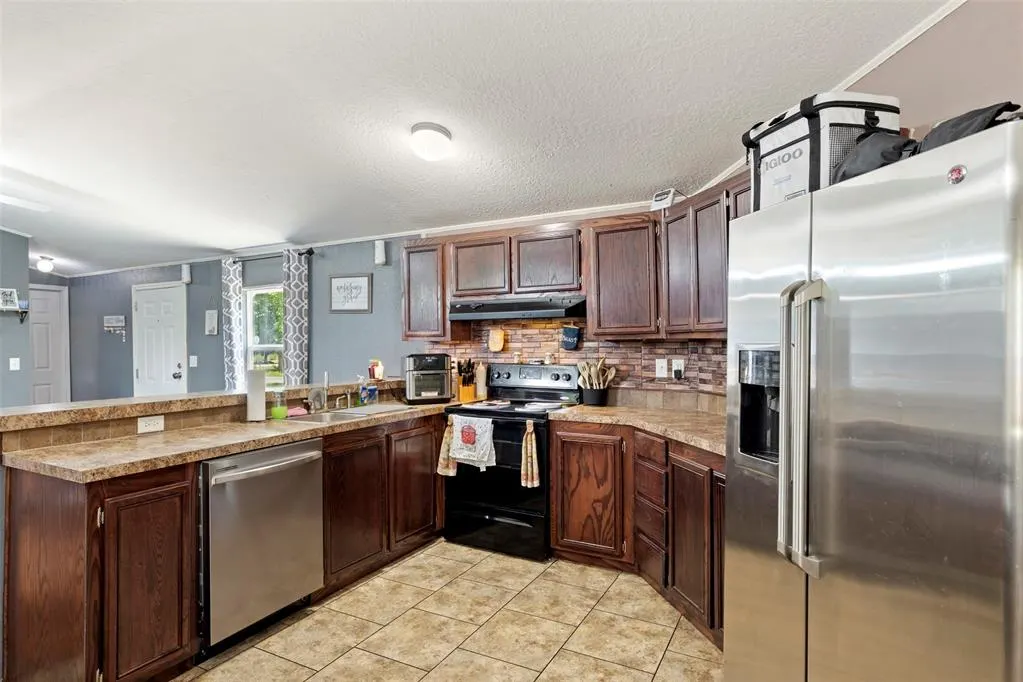 Photo 12 — 207 W Grand Street, Union City, OK 73090