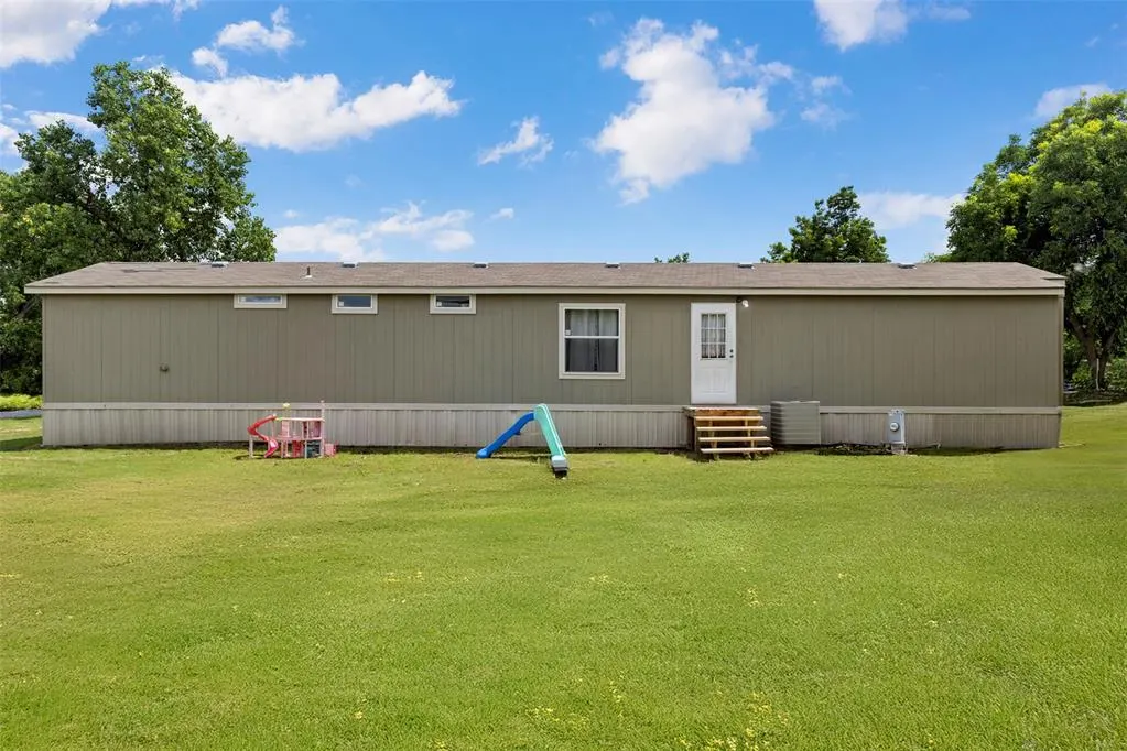 Photo 24 — 207 W Grand Street, Union City, OK 73090