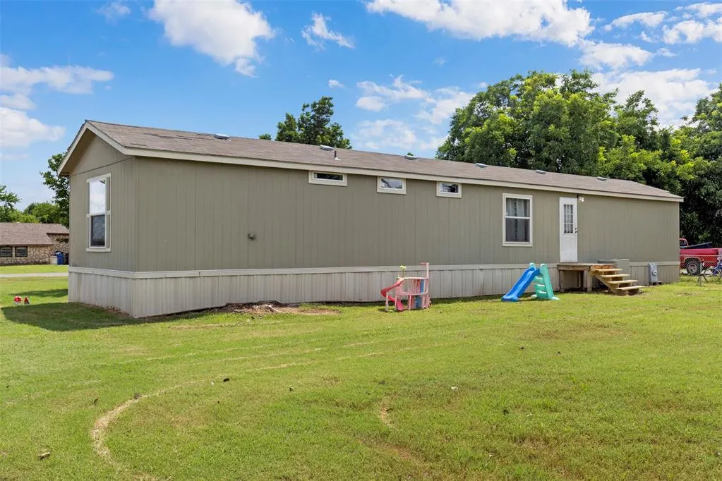 Photo 25 — 207 W Grand Street, Union City, OK 73090