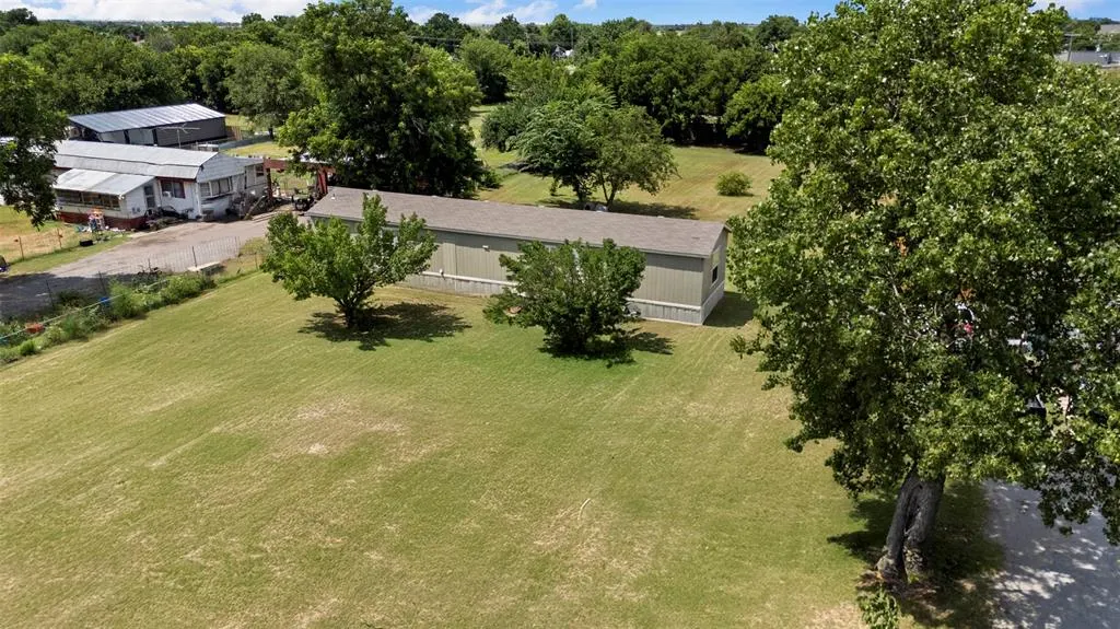 Photo 31 — 207 W Grand Street, Union City, OK 73090