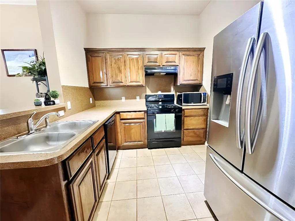 Photo 4 — 9524 SW 26th Street, Oklahoma City, OK 73128