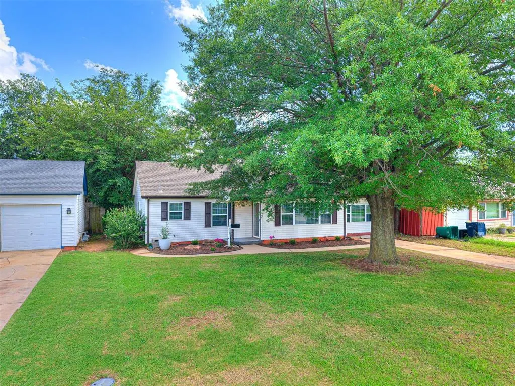 Photo 31 — 2920 Somerset Place, Oklahoma City, OK 73116