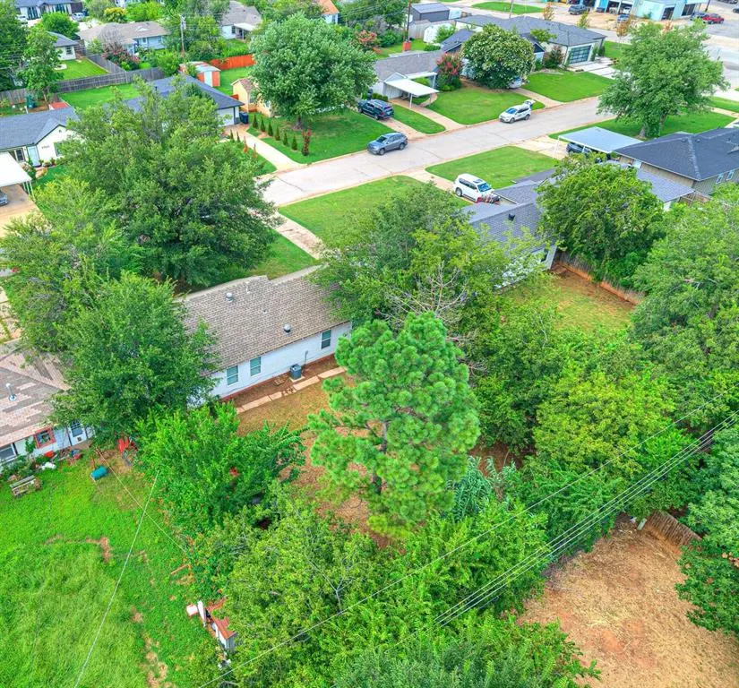 Photo 32 — 2920 Somerset Place, Oklahoma City, OK 73116