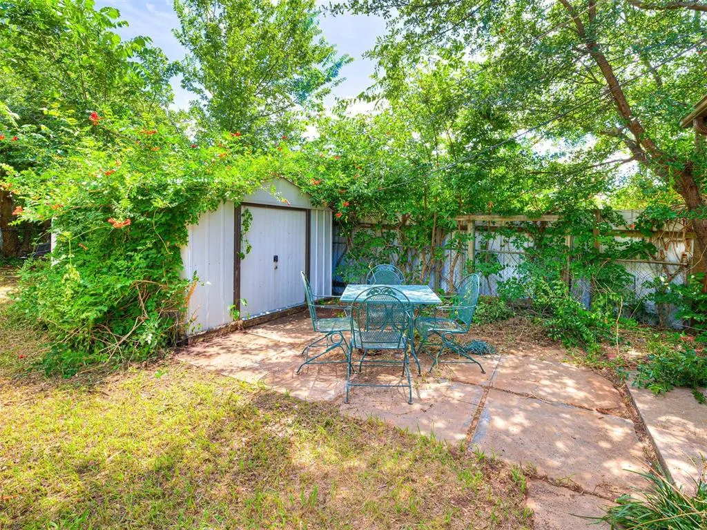 Photo 19 — 2920 Somerset Place, Oklahoma City, OK 73116
