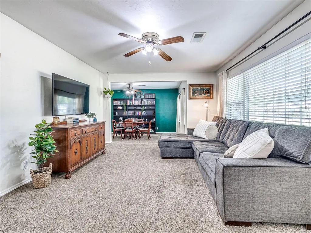 Photo 24 — 2920 Somerset Place, Oklahoma City, OK 73116