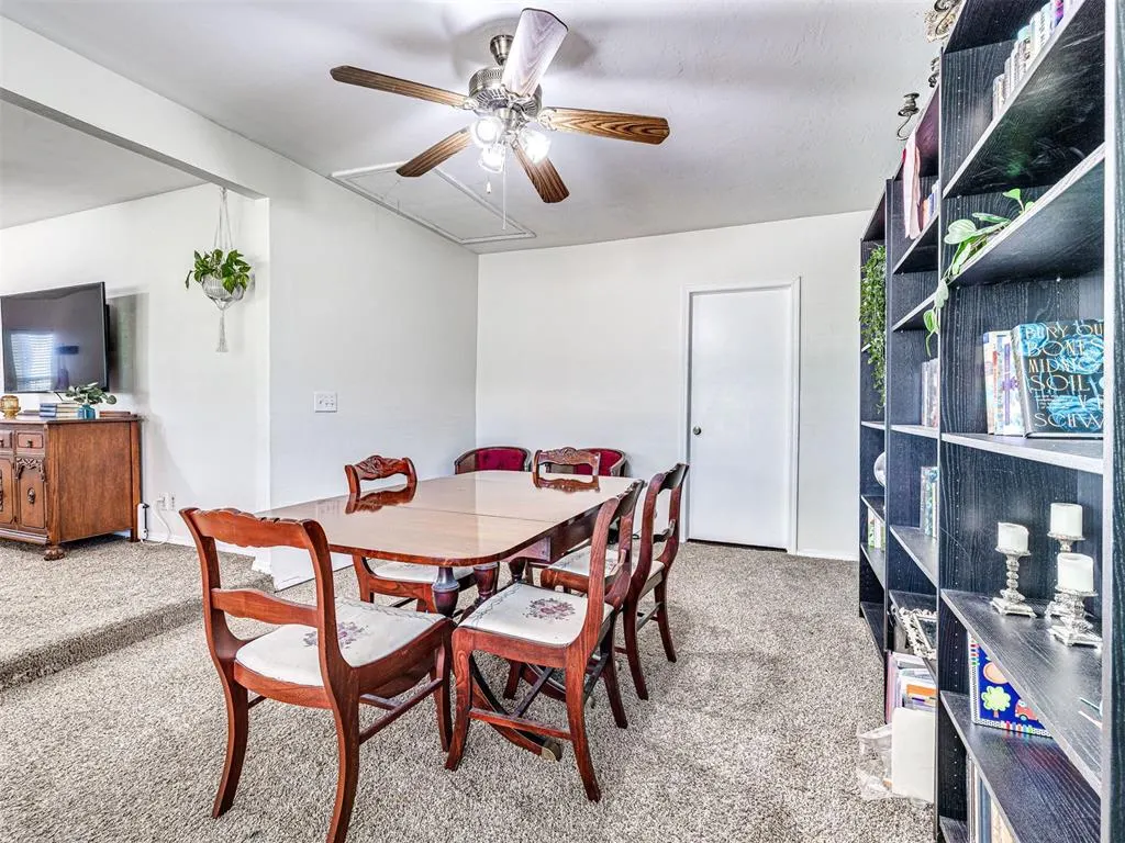 Photo 12 — 2920 Somerset Place, Oklahoma City, OK 73116