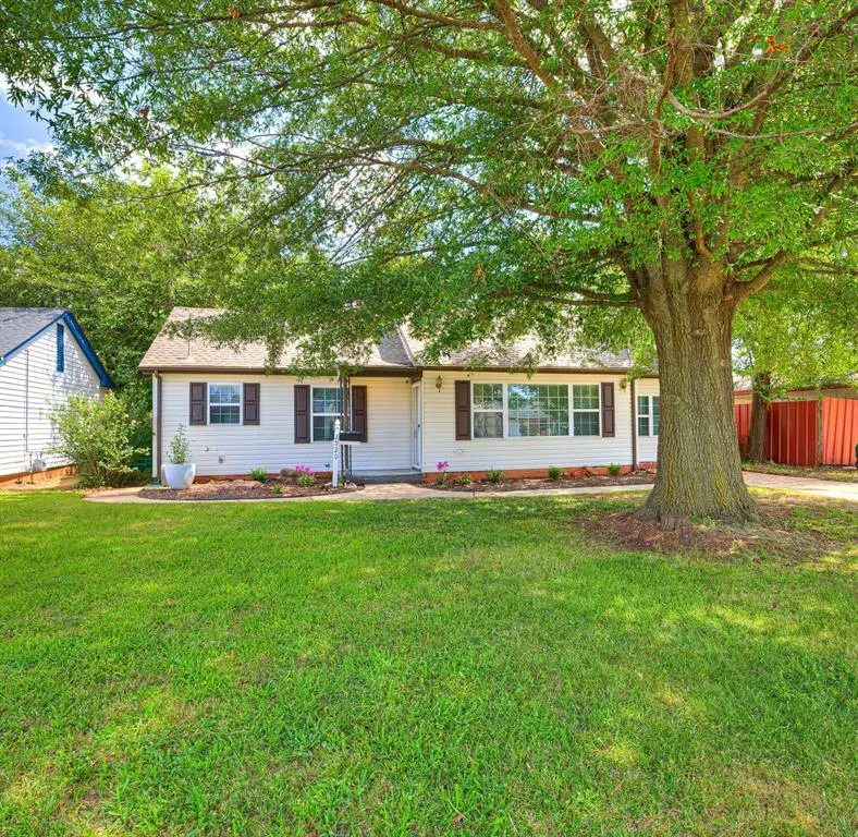 Photo 37 — 2920 Somerset Place, Oklahoma City, OK 73116