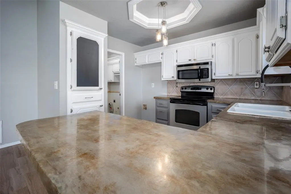 Photo 8 — 15209 Megan Circle, Oklahoma City, OK 73170