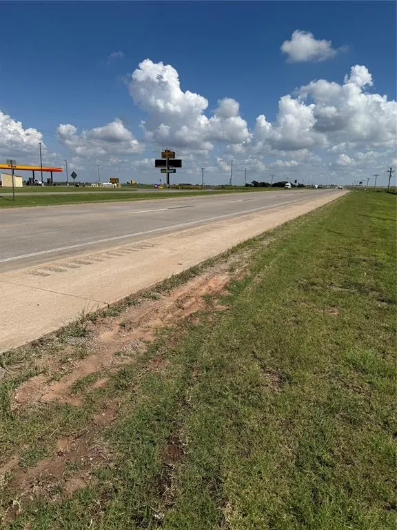 Photo 6 — 5800 N 81 Highway, Union City, OK 73099