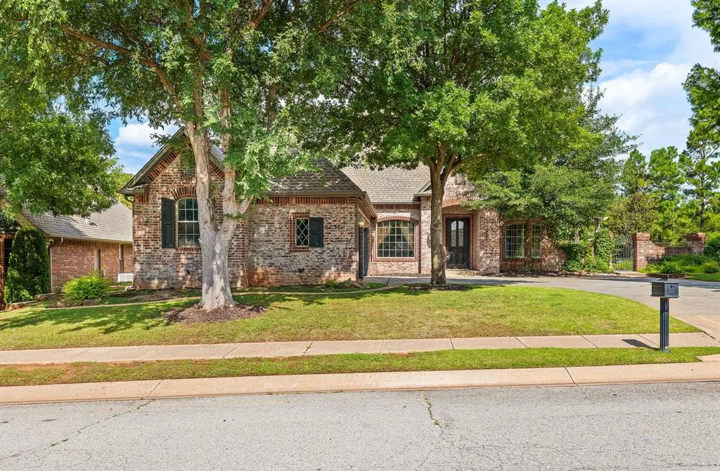 Photo 2 — 3006 Meriweather Road, Edmond, OK 73003