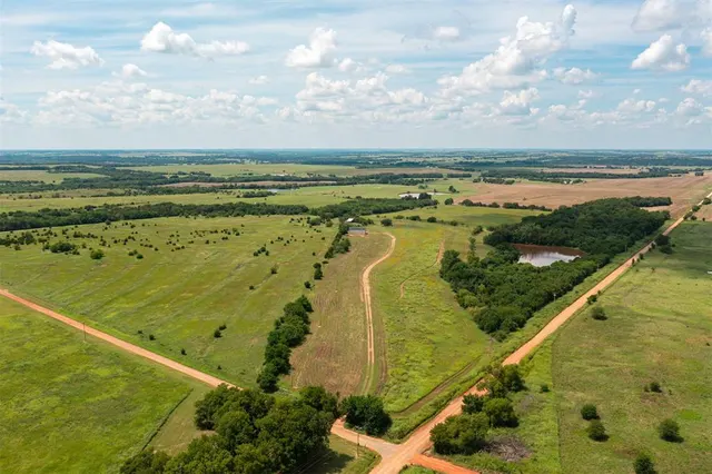 Photo 3 — 8450 E County Rd 72 Road, Coyle, OK 73027
