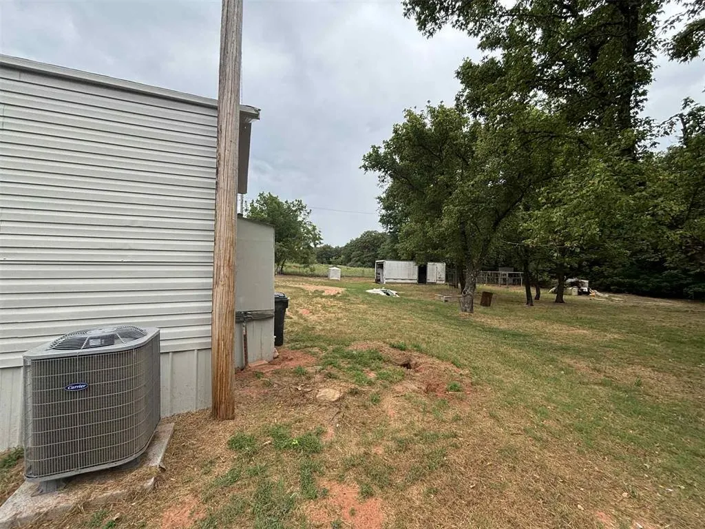 Photo 27 — 22493 Pink Lane, Tecumseh, OK 74873
