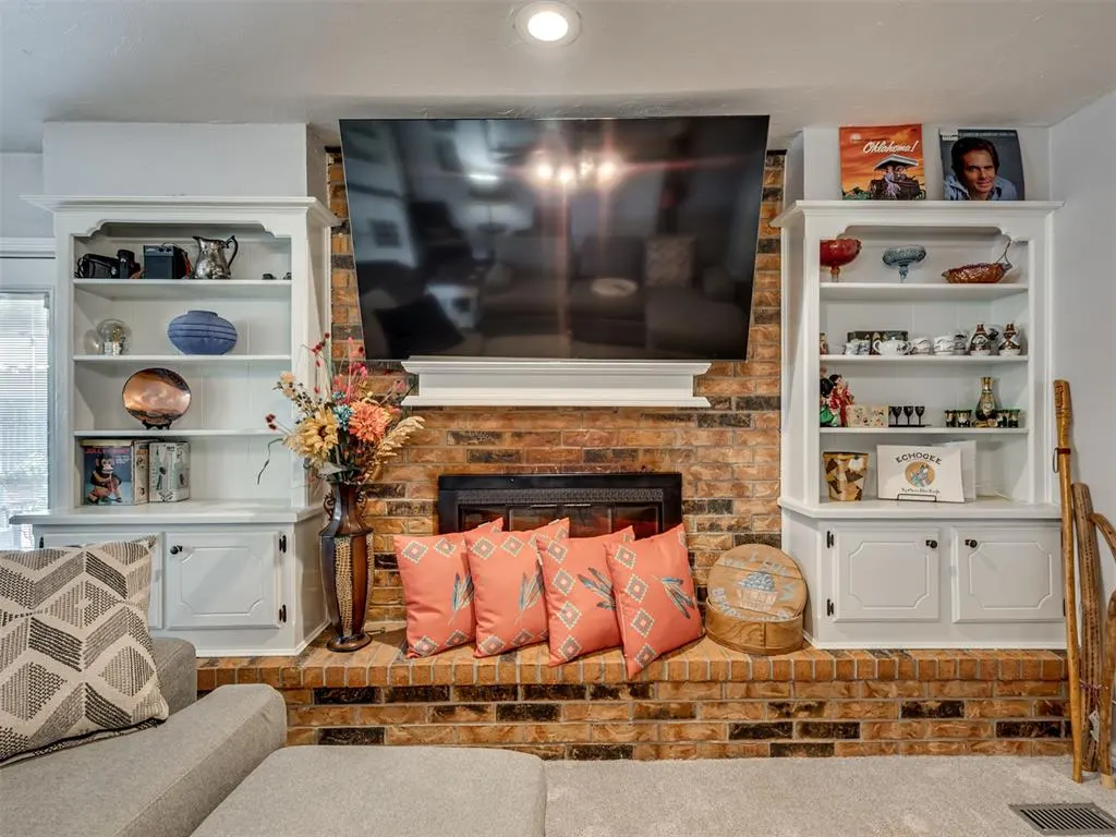 Photo 18 — 617 Hoehner Avenue, Okarche, OK 73762