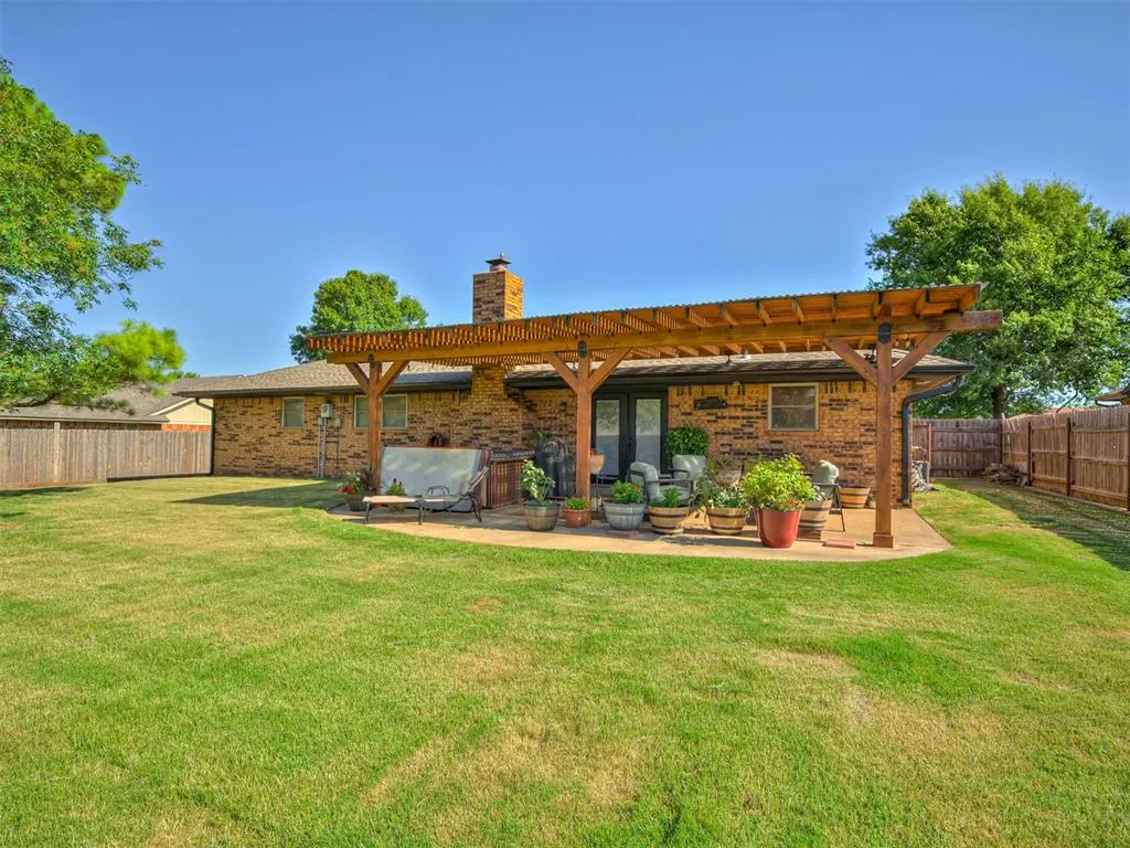 Photo 36 — 617 Hoehner Avenue, Okarche, OK 73762