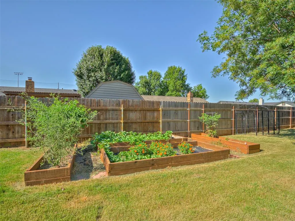 Photo 42 — 617 Hoehner Avenue, Okarche, OK 73762