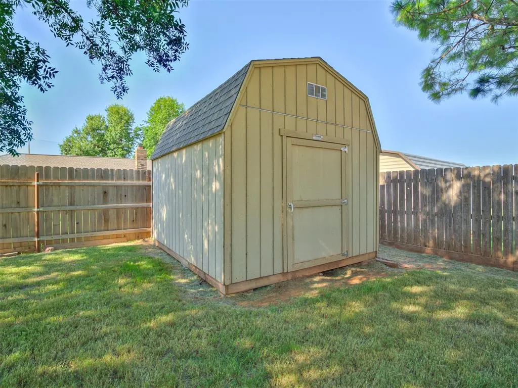 Photo 43 — 617 Hoehner Avenue, Okarche, OK 73762
