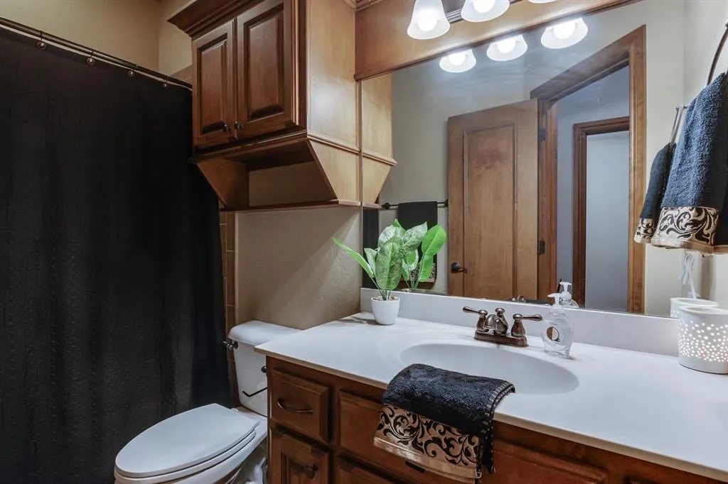 Photo 18 — 825 Silver Tree Drive, Choctaw, OK 73020