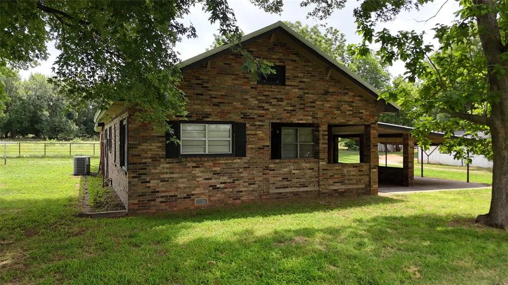 Front exterior — 37175 County Street 2660, Anadarko, OK 73005