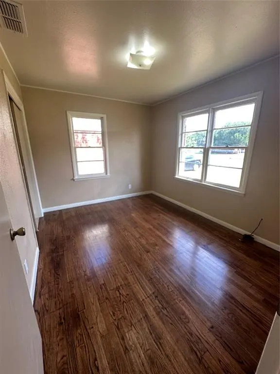 Photo 11 — 1017 E Loyadell Street, Altus, OK 73521