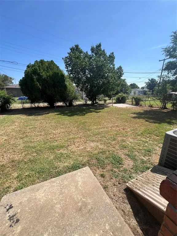 Photo 13 — 1017 E Loyadell Street, Altus, OK 73521
