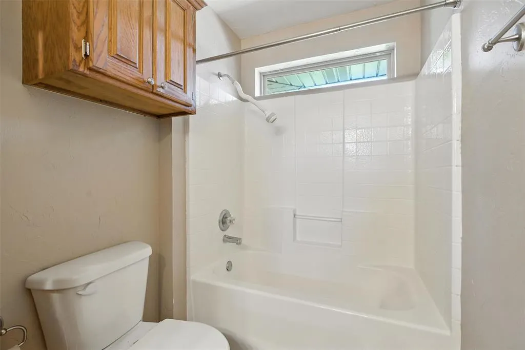 Photo 30 — 410 SE 7th Street, Lexington, OK 73051