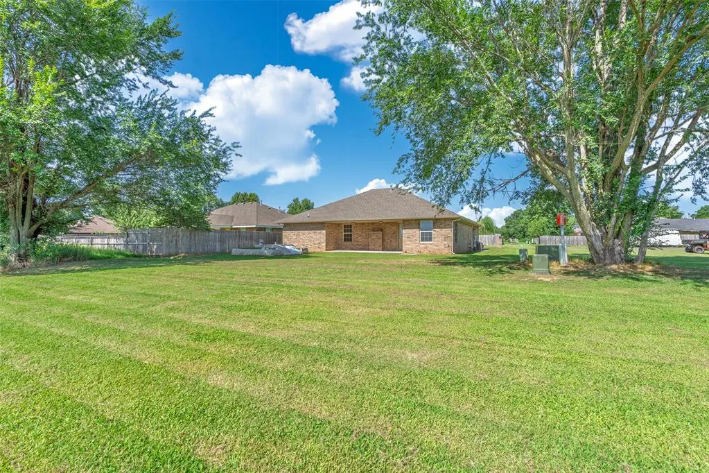 Photo 38 — 410 SE 7th Street, Lexington, OK 73051