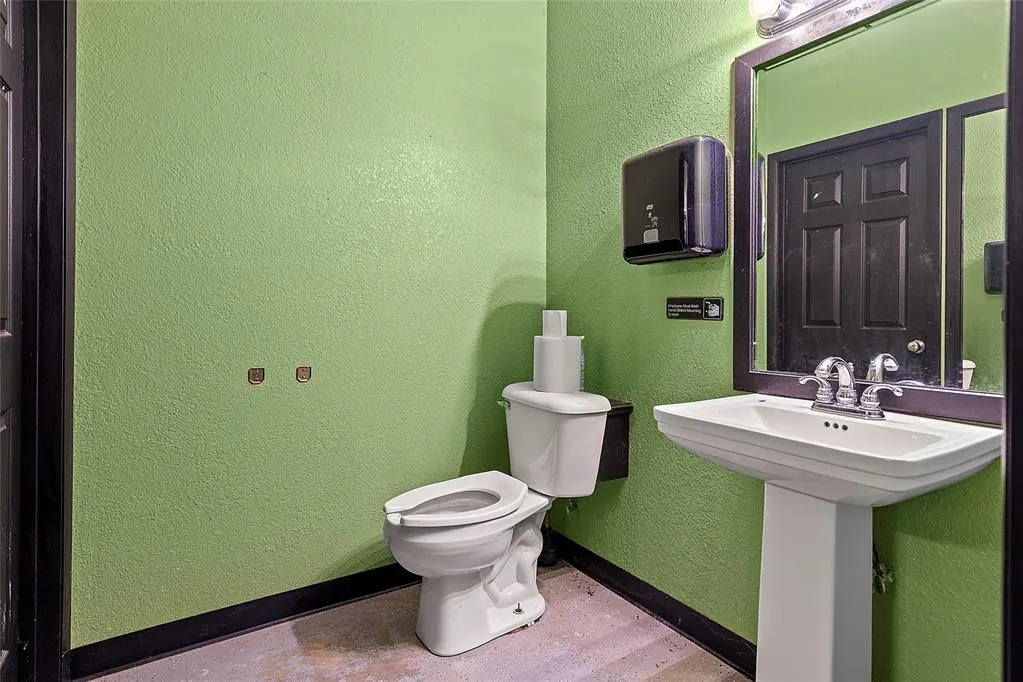 Photo 28 — 212 Mulberry Lane, Wilson, OK 73463