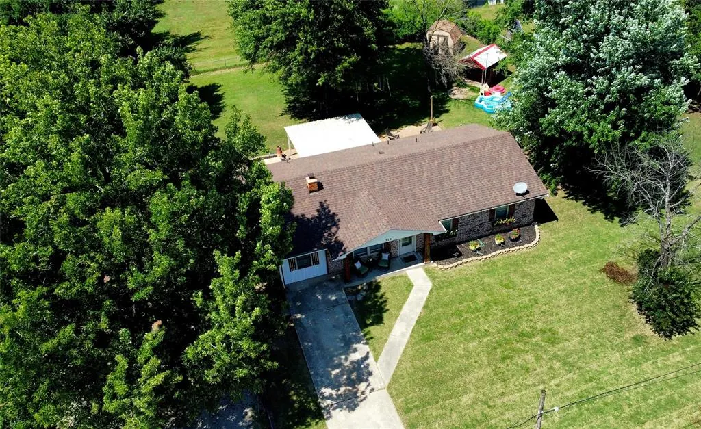 Photo 4 — 712 W Girard Street, Okemah, OK 74859