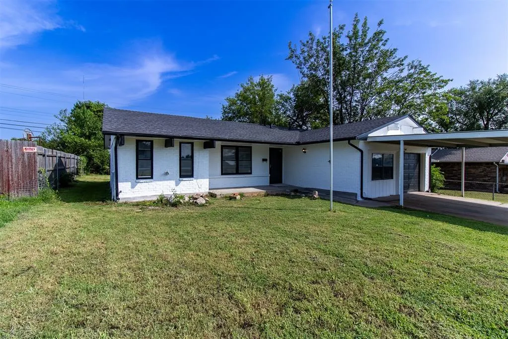 Photo 3 — 728 Musgrave Boulevard, Oklahoma City, OK 73114