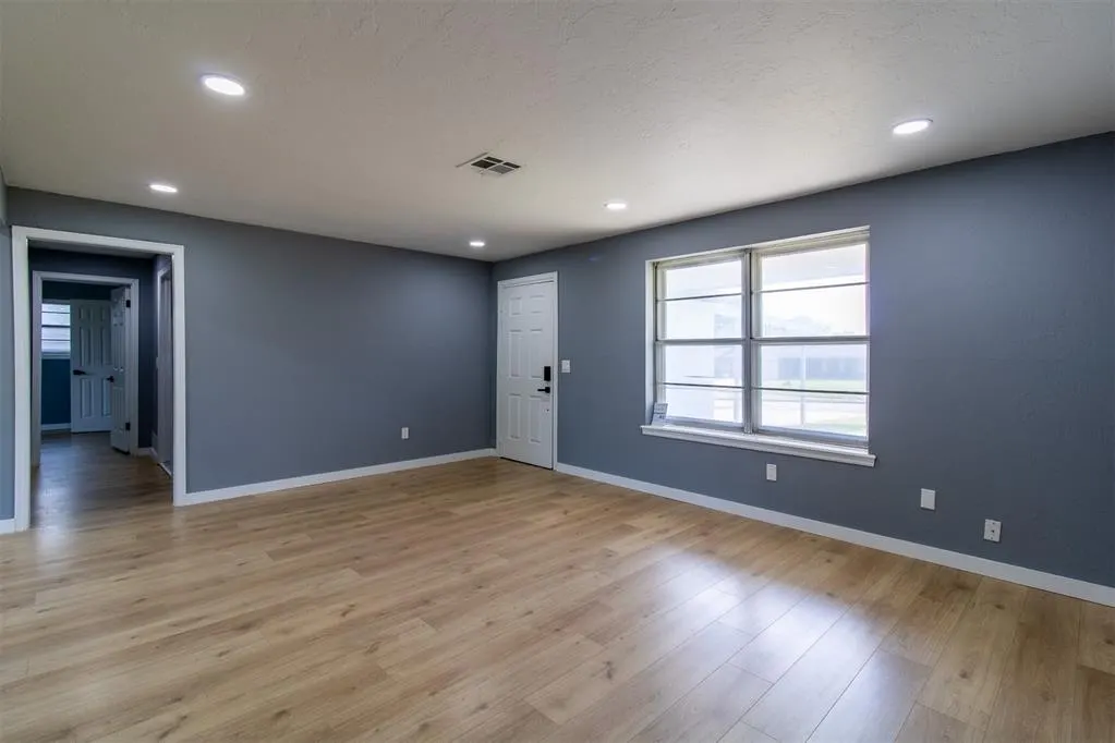 Photo 6 — 728 Musgrave Boulevard, Oklahoma City, OK 73114