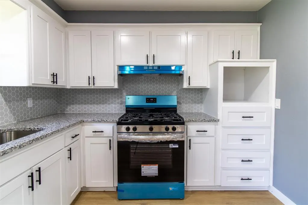 Photo 17 — 728 Musgrave Boulevard, Oklahoma City, OK 73114