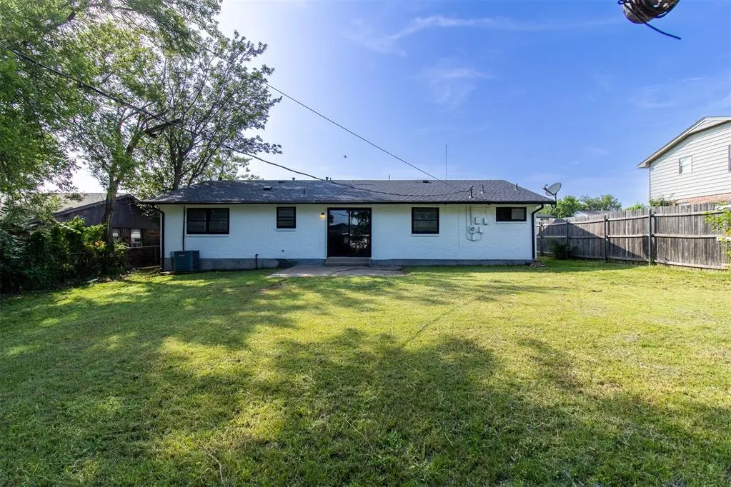 Photo 37 — 728 Musgrave Boulevard, Oklahoma City, OK 73114