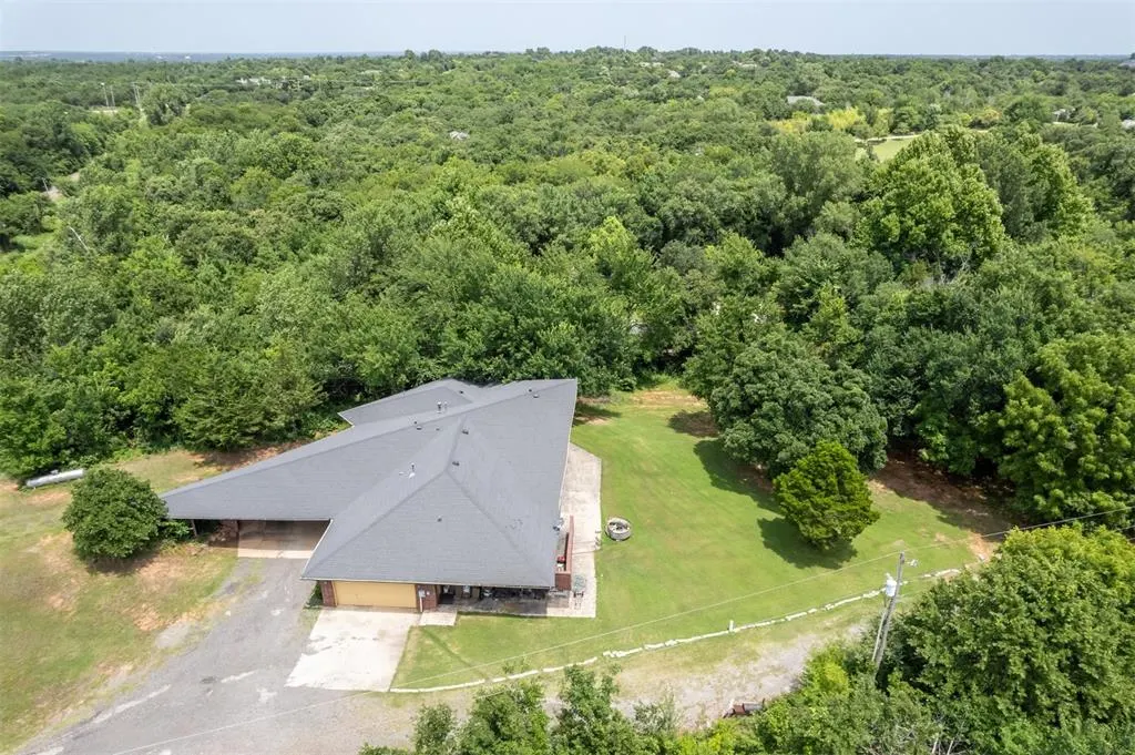 Photo 2 — 8900 N Air Depot Boulevard, Oklahoma City, OK 73151
