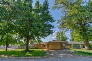 Sold home at 300 SW 62nd Street