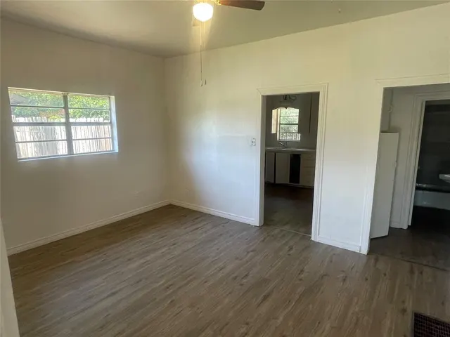 Photo 3 — 310 N 20th Street, Clinton, OK 73601