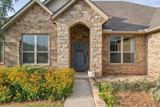 Photo 4 — 8708 SW 59th Terrace, Oklahoma City, OK 73179