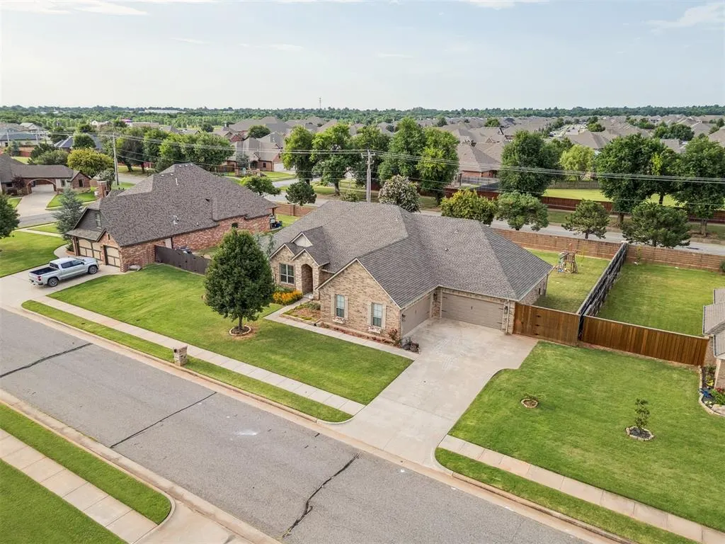 Front exterior — 8708 SW 59th Terrace, Oklahoma City, OK 73179