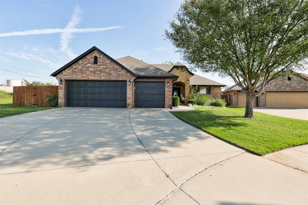 Front exterior — 3001 Flint Court, Oklahoma City, OK 73165