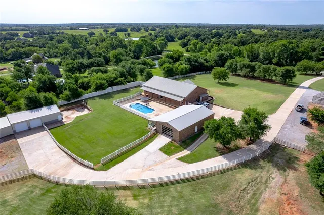 Photo 6 — 11659 273rd Street, Blanchard, OK 73010