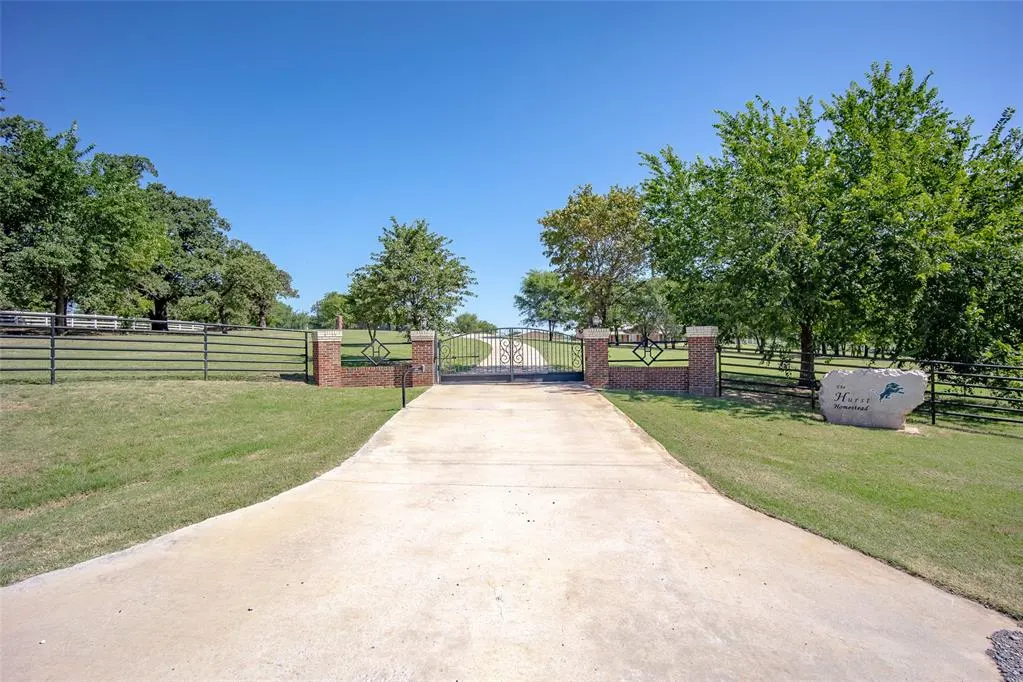 Photo 2 — 11659 273rd Street, Blanchard, OK 73010