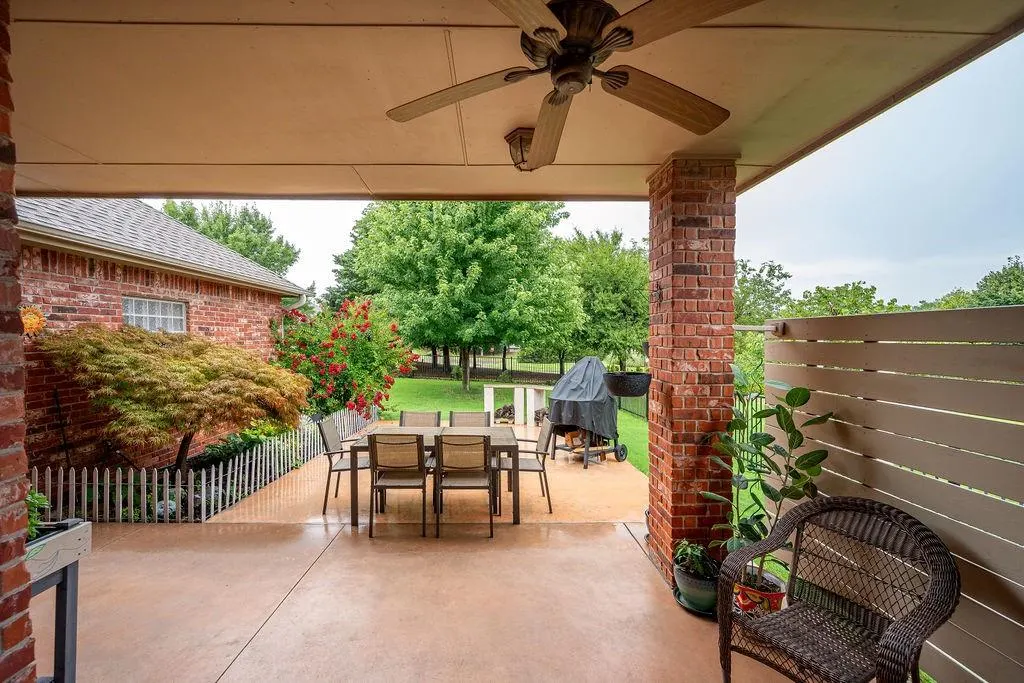Photo 15 — 313 Coldbrook Circle, Edmond, OK 73003