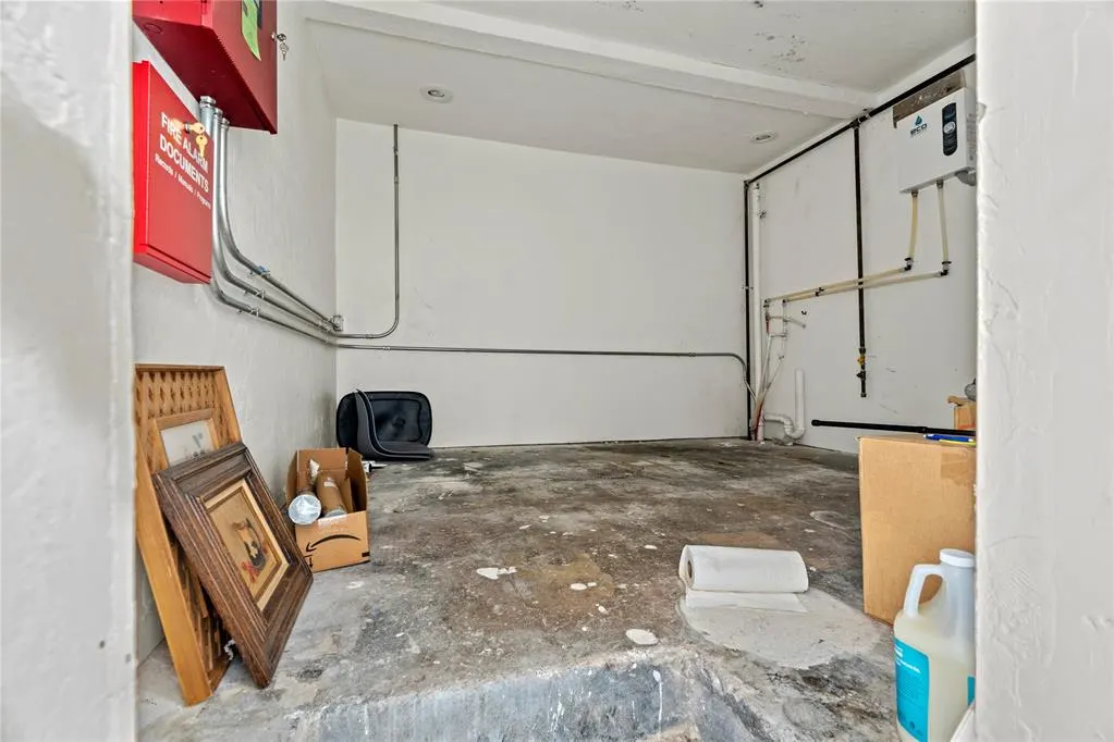 Photo 23 — 606 Frisco Avenue, Clinton, OK 73601