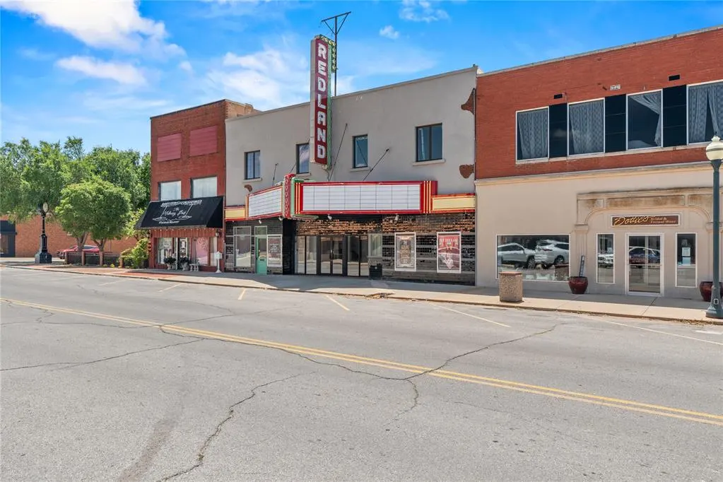 Photo 25 — 606 Frisco Avenue, Clinton, OK 73601