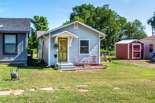 Sold home at 205 E 2nd Street