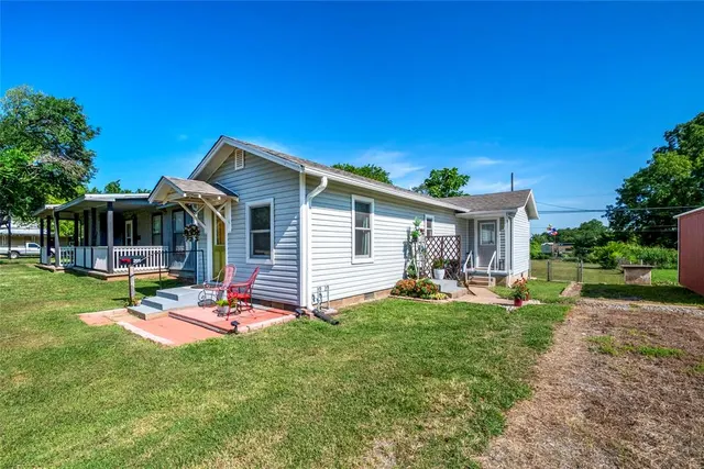 Photo 4 — 205 E 2nd Street, Stroud, OK 74079