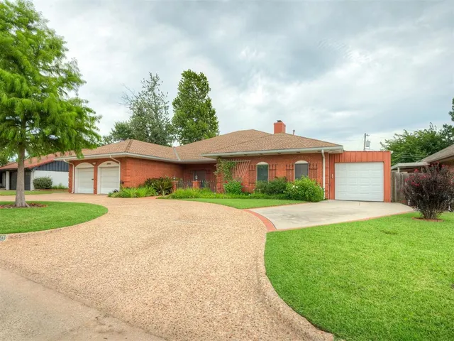 Photo 2 — 2900 N Windsor Boulevard, Oklahoma City, OK 73127