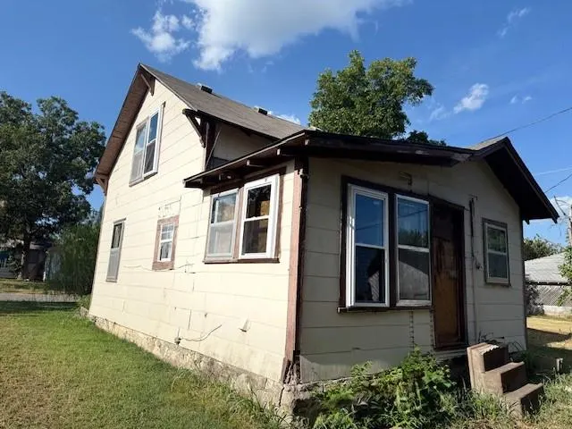 Photo 5 — 307 W Evans Avenue, Seminole, OK 74868