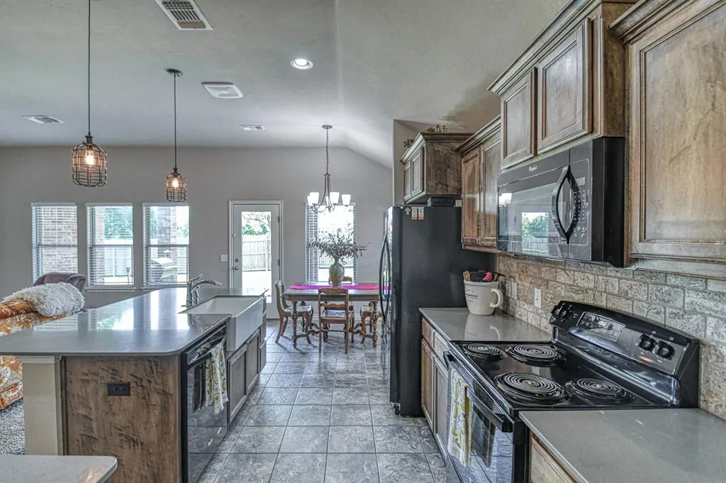 Photo 24 — 9452 SW 29th Terrace, Oklahoma City, OK 73128