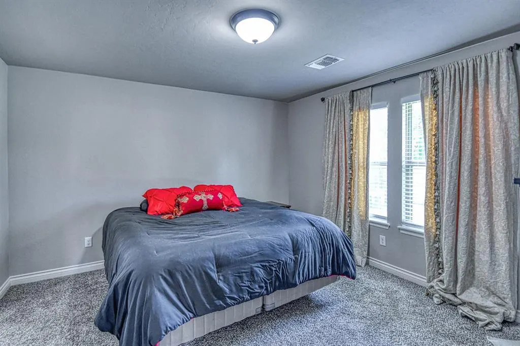 Photo 27 — 9452 SW 29th Terrace, Oklahoma City, OK 73128